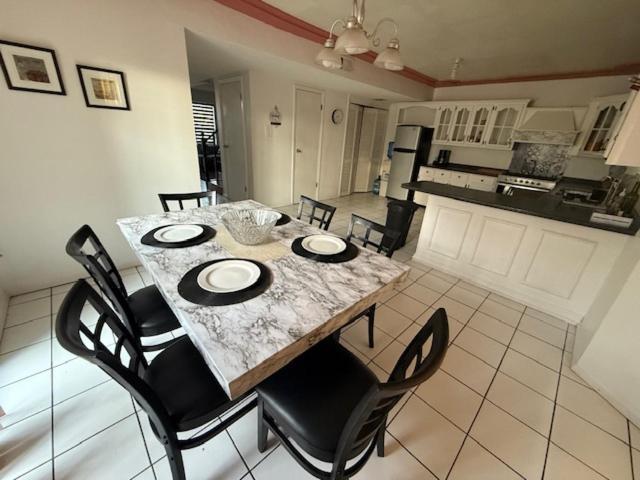 Bonanza Casa De Huespedes Apartment ซิวดัด ฮัวเรซ ภายนอก รูปภาพ