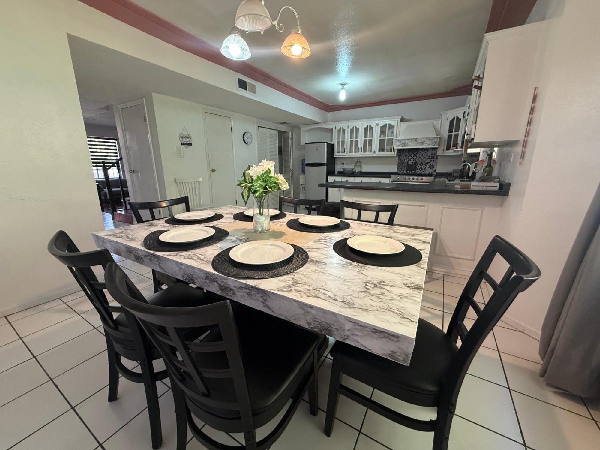 Bonanza Casa De Huespedes Apartment ซิวดัด ฮัวเรซ ภายนอก รูปภาพ